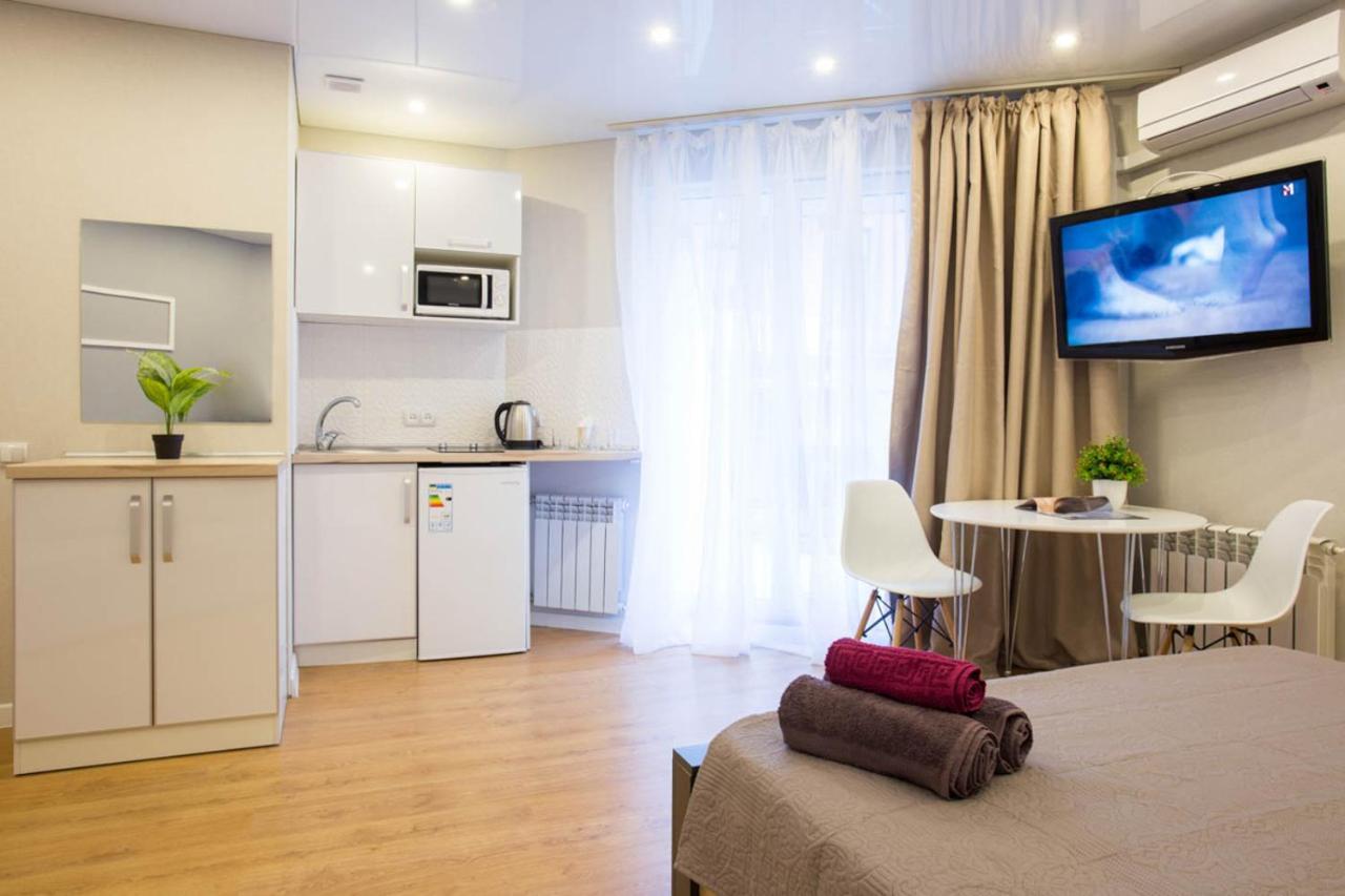 New Studio In The City Center - Mykoly Khvylovoho Str 5-2 ハルキウ エクステリア 写真
